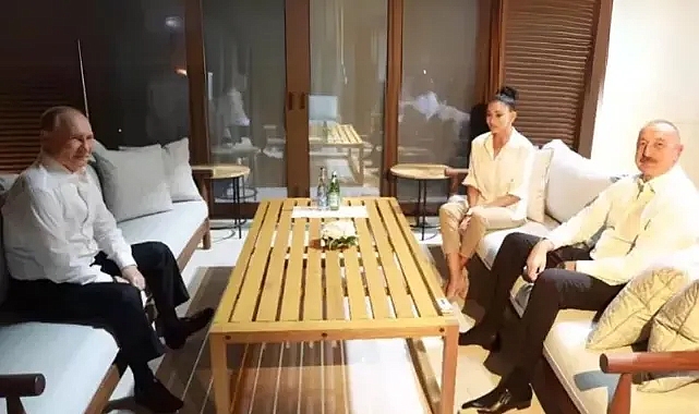 Vladimir Putin Azerbaycan'da: Aliyev, evinde misafir etti