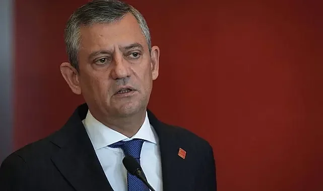 Ziyaretçi Yasağı Geldi: CHP Grup Toplantısında Özgür Özel Kürsüye Çıkacak